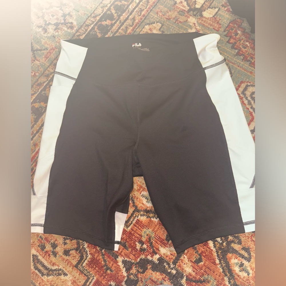 FILA Sport Athletic Bike Shorts Women's XXL Black White Trim Pocket Activewear